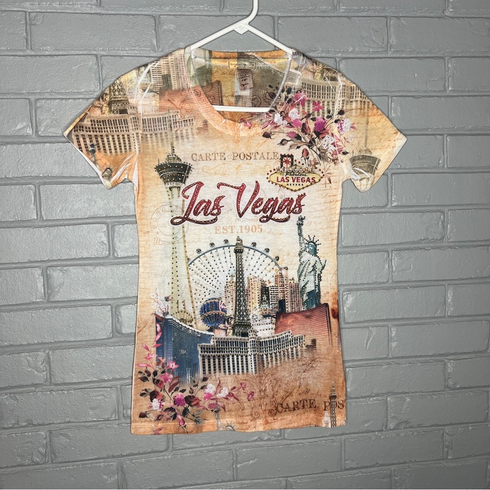 Banana Expression NY Small Short Sleeve Tee Las Vegas Print Multicolor Embellish